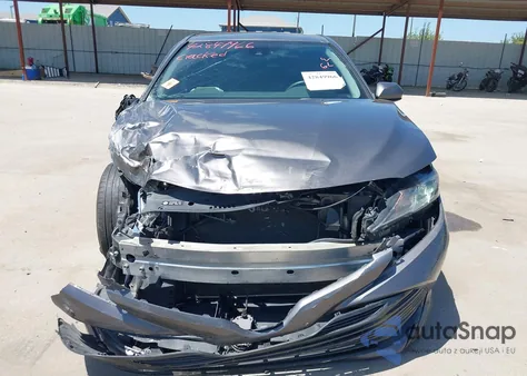 2019 Toyota Camry L/Le/Xle/Se/Xse z USA, uszkodzony, nr VIN 4T1B11HK4KU237857